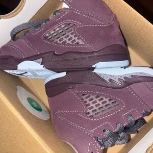 Jordan Kids Sneakers in Maroon and Gray